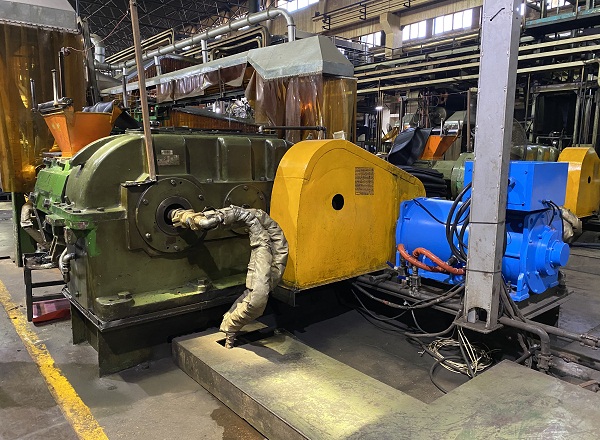  “The plastic extruder used permanent magnet synchronous moto